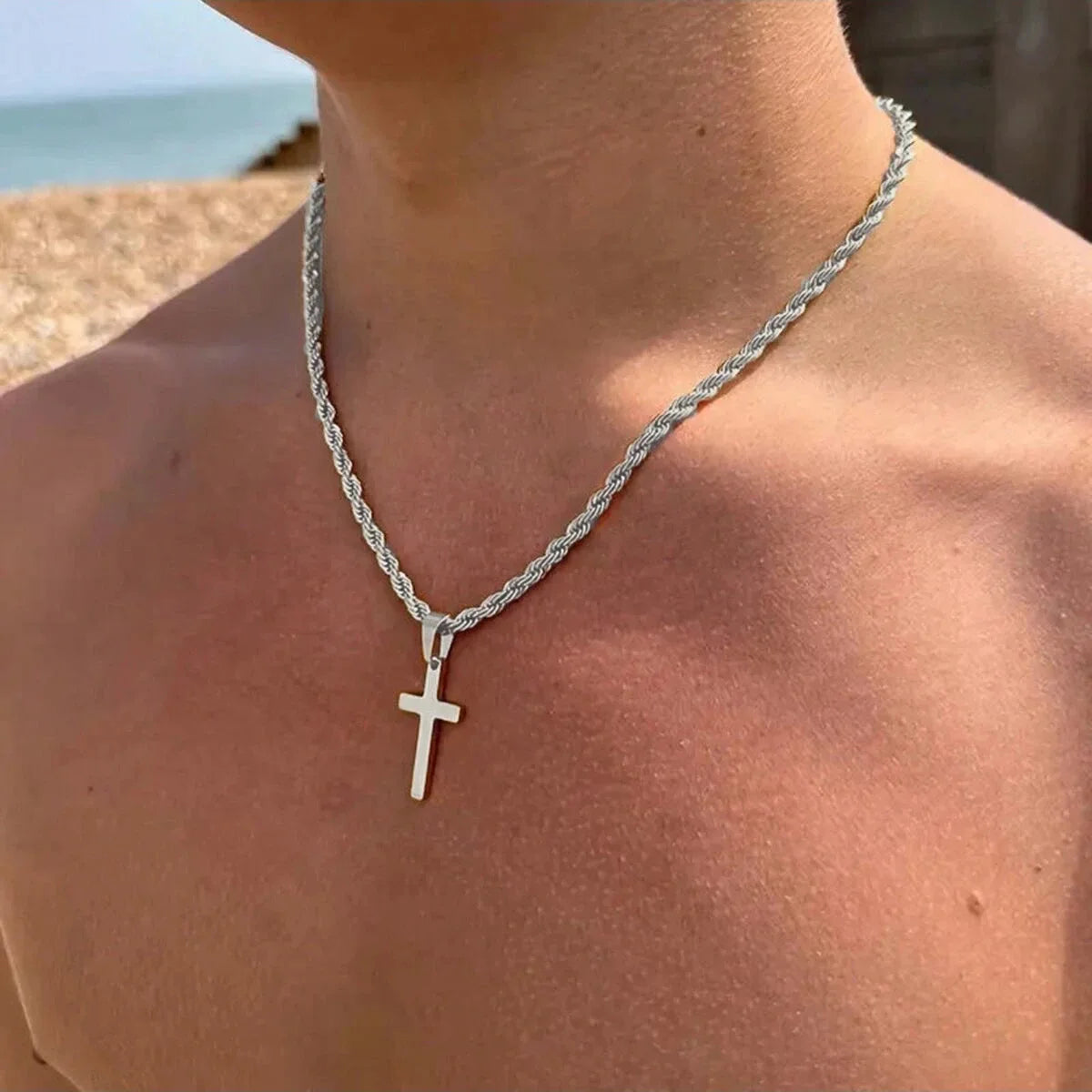 Nouveau collier pendentif croix