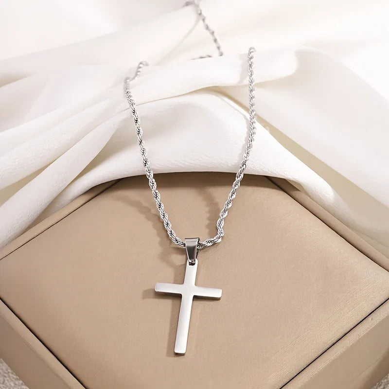 Nouveau collier pendentif croix